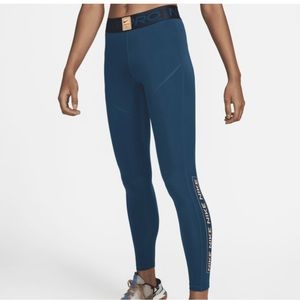 Condition: Excellent (Like New) | Size: Large | Nike Pro Leggings